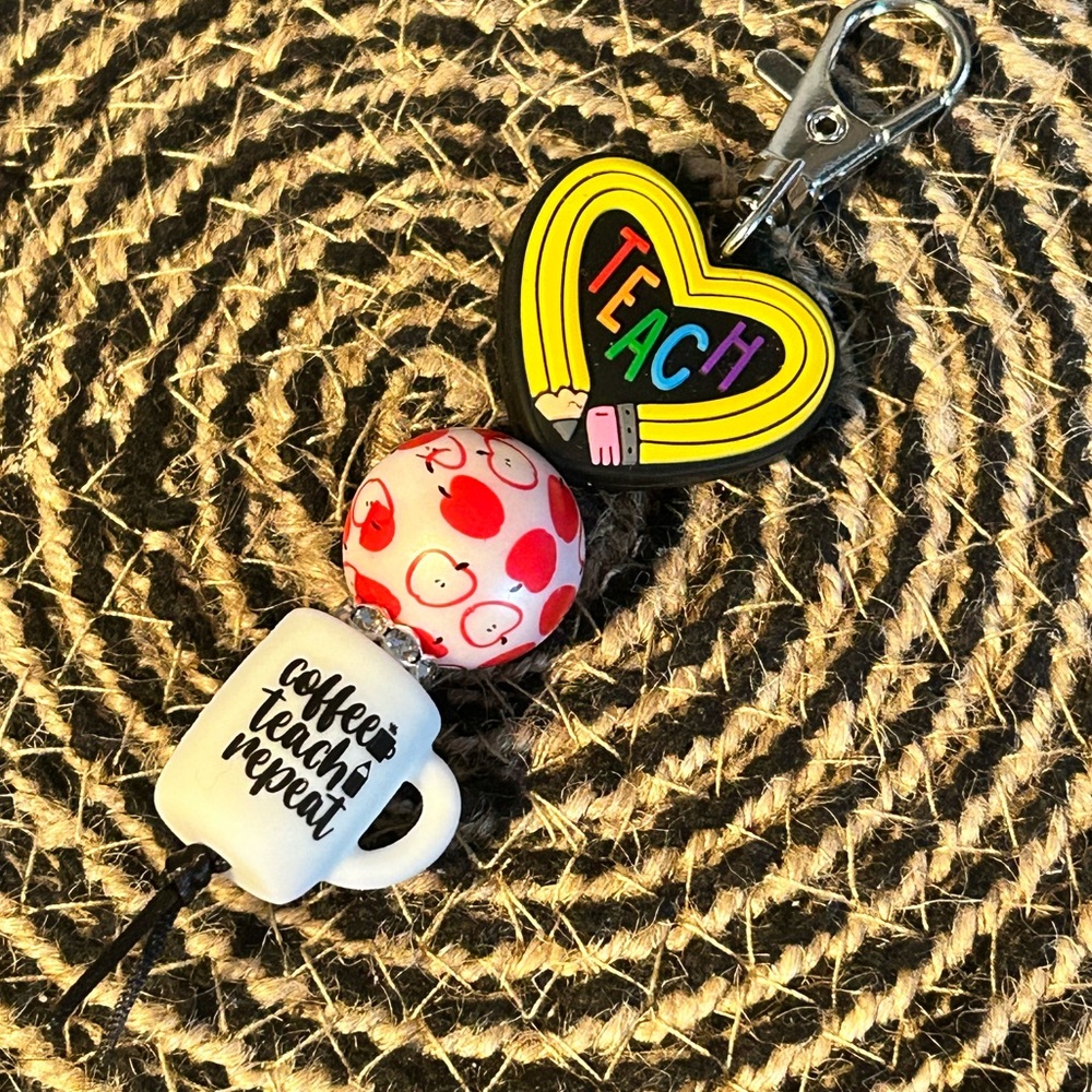 Teacher 🍎 keychain
